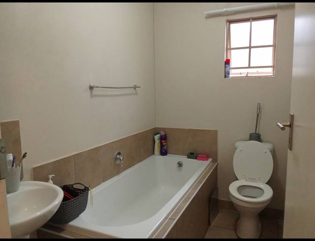 3 BEDROOM HOUSE FOR SALE IN SKY CITY